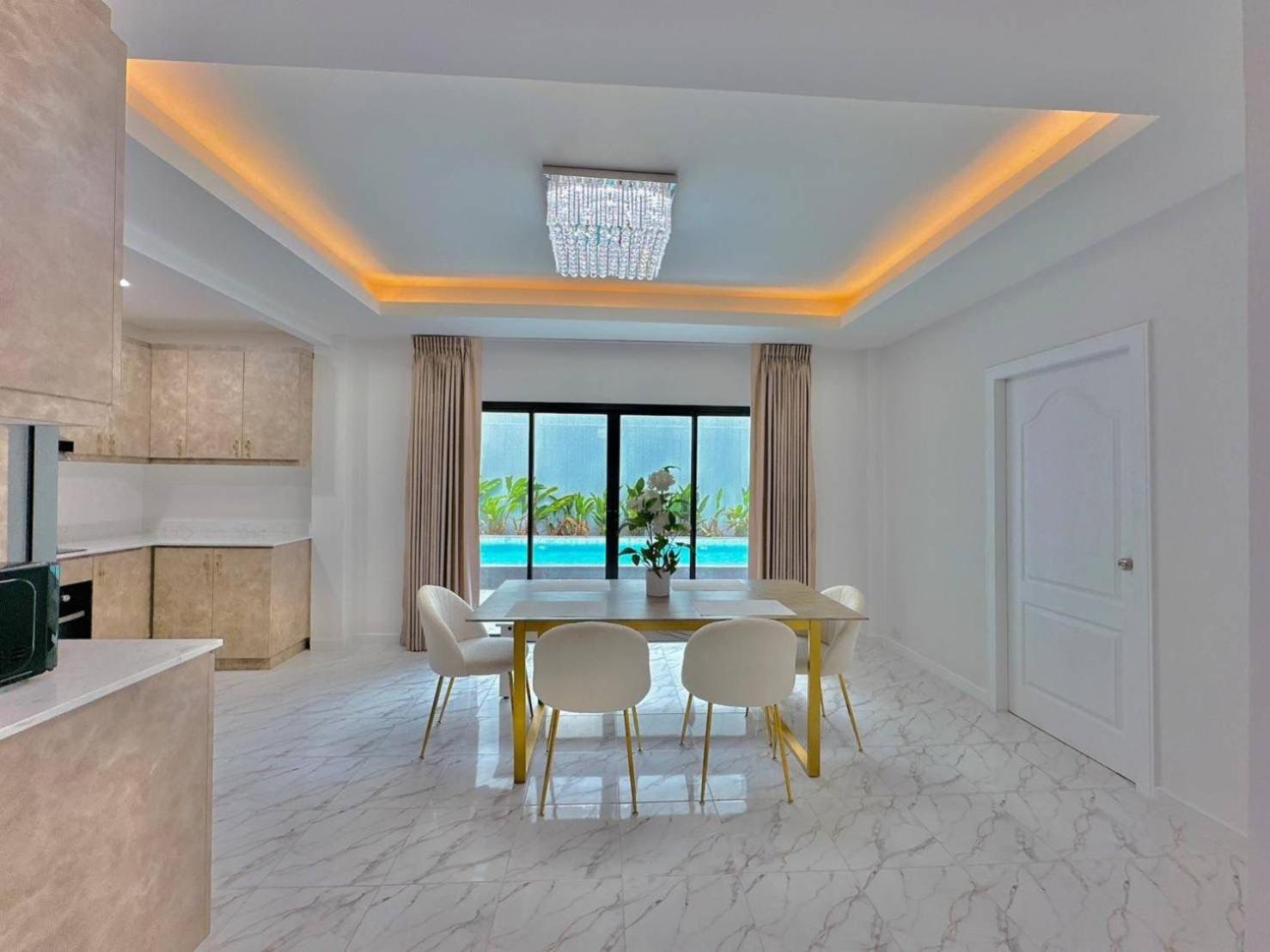 4Bedroom Pool Villa Near Walking St Bonk パッタヤー エクステリア 写真